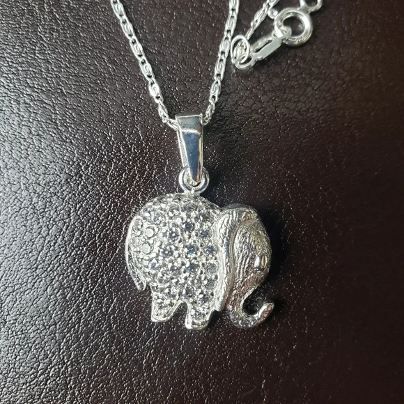 925 sterling silver elephant pendant with zirconia and 925 silver‎ chain